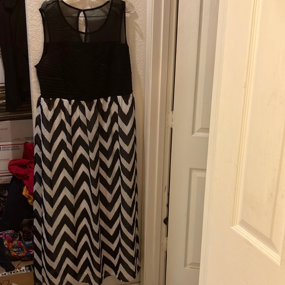 FINAL MARKDOWN Sami & jo dress 3x